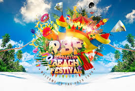 logotipo del festival con muchos colores y el nombre del festival. De fondo una playa.